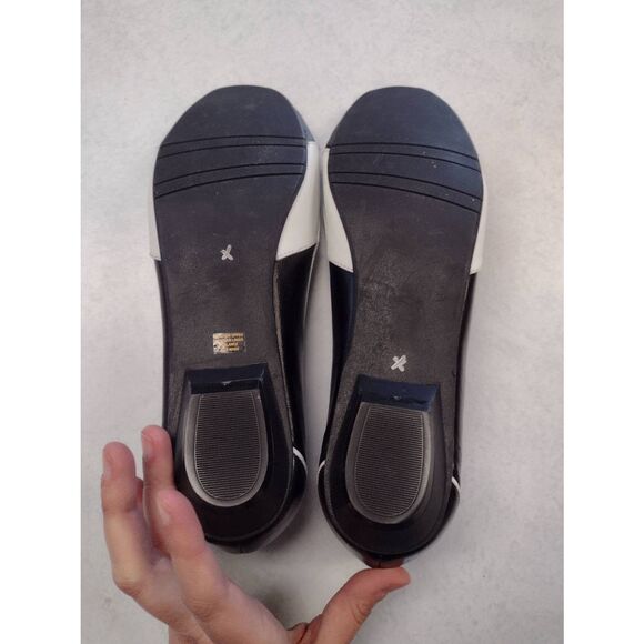 You by CROCS size 10 Dressy Peep Toe Flats Black and White - Picture 5 of 5